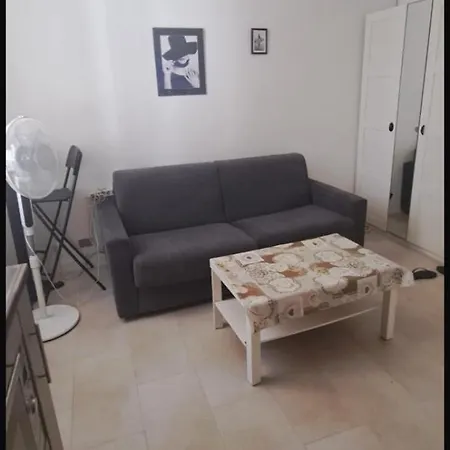French Riviera Boutique Апартаменти *